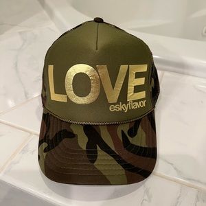 new Esky Flavor “Love” trucker hat